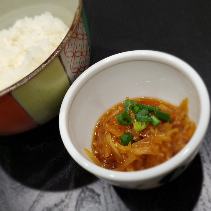 余ったえのきで生姜なめ茸。簡単2つの調味料で絶品!